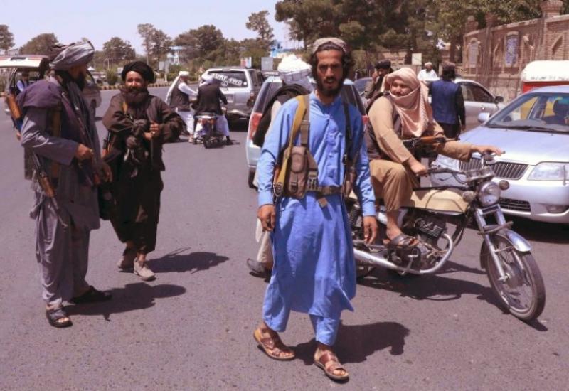 Talibani zauzeli Jalalabad bez borbe